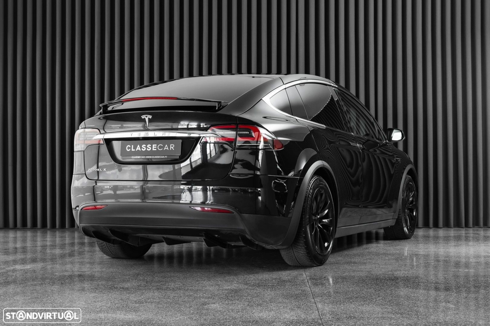 Tesla Model X 75D - 4