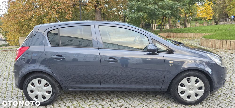 Opel Corsa 1.4 16V Edition - 8
