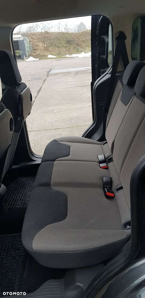 Ford Tourneo Courier - 8