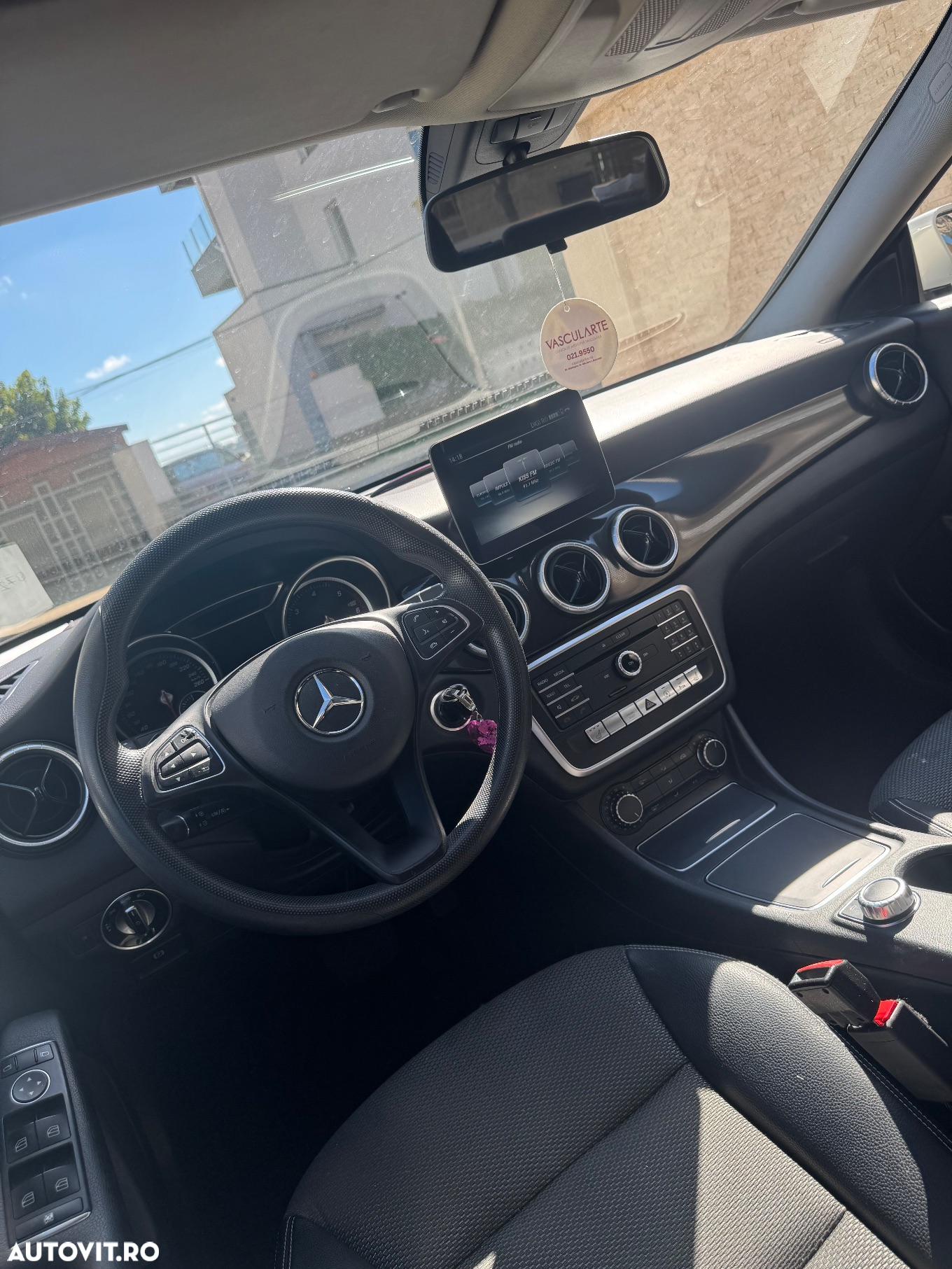 Mercedes-Benz CLA - 8