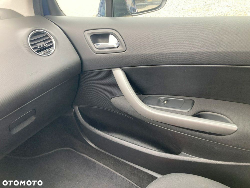 Peugeot 308 120 VTi Style - 27