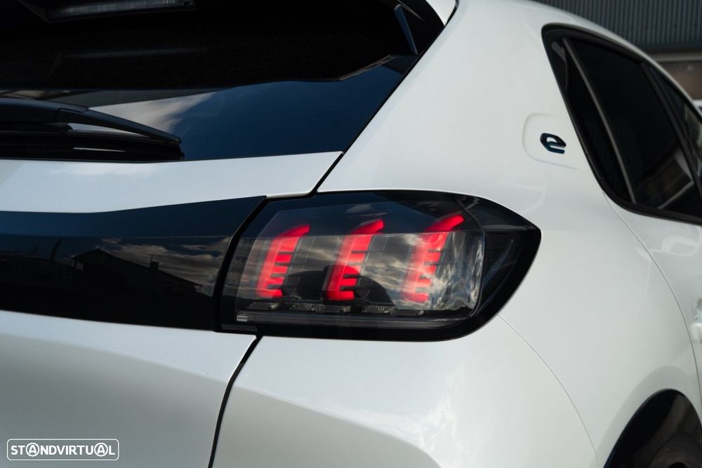Peugeot e-208 50 kWh Allure Pack - 42