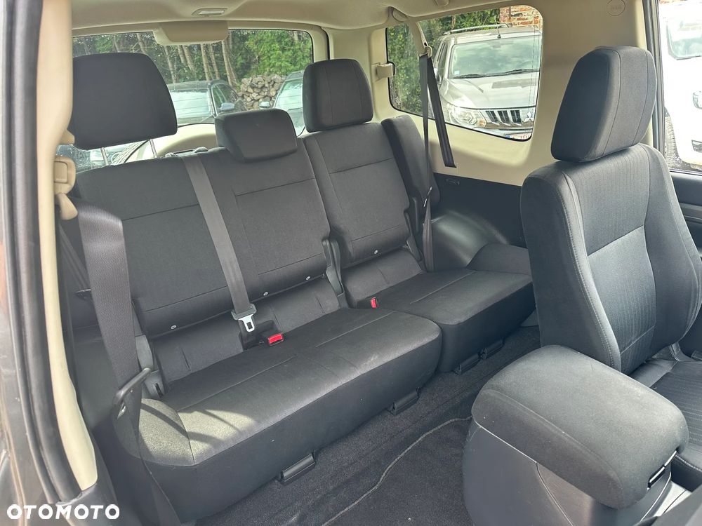 Mitsubishi Pajero - 11