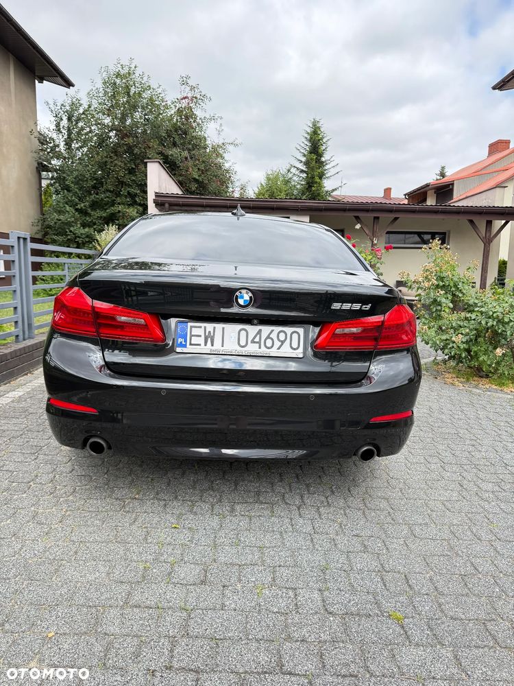 BMW Seria 5 525d Sport Line - 8