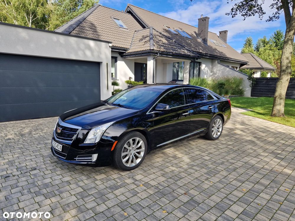 Cadillac XTS - 1