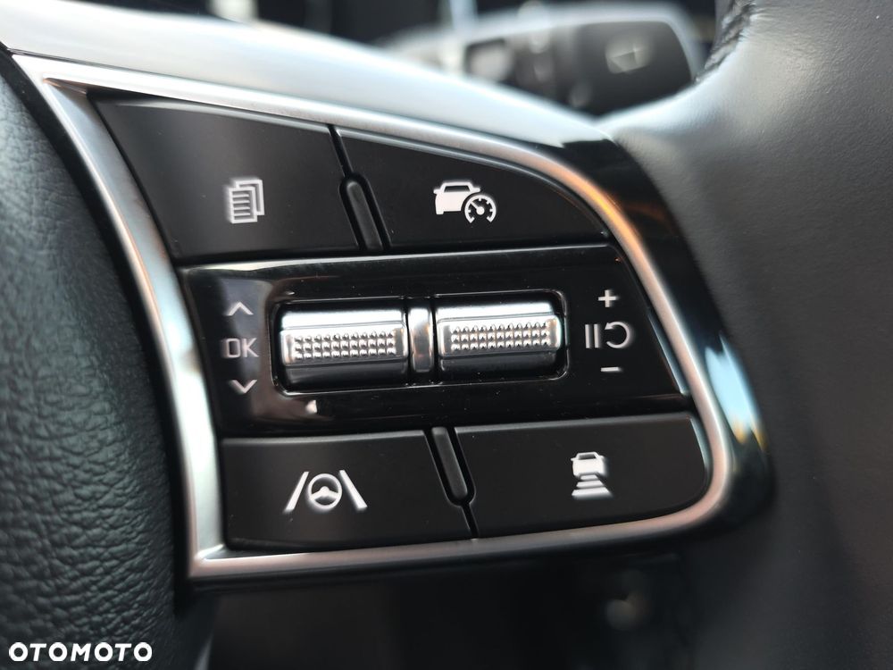 Kia XCeed 1.5 T-GDI Business Line DCT - 25