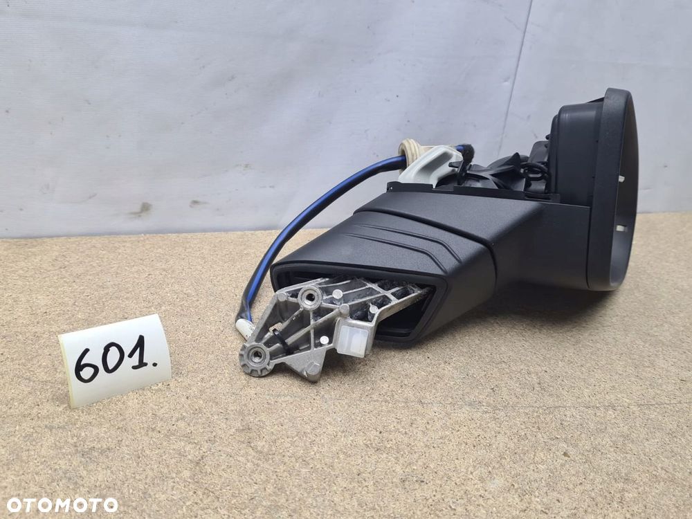 VW GOLF VIII 8 LUSTERKO PRAWE 11 PIN - 4