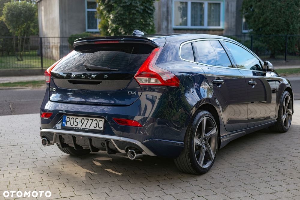 Volvo V40 D4 Geartronic RDesign - 11