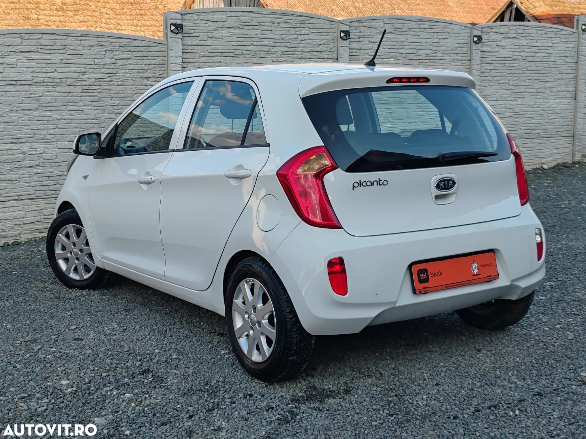 Kia Picanto - 5