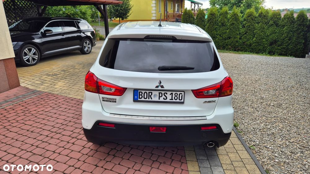 Mitsubishi ASX 1.6 2WD Diamant Edition - 12