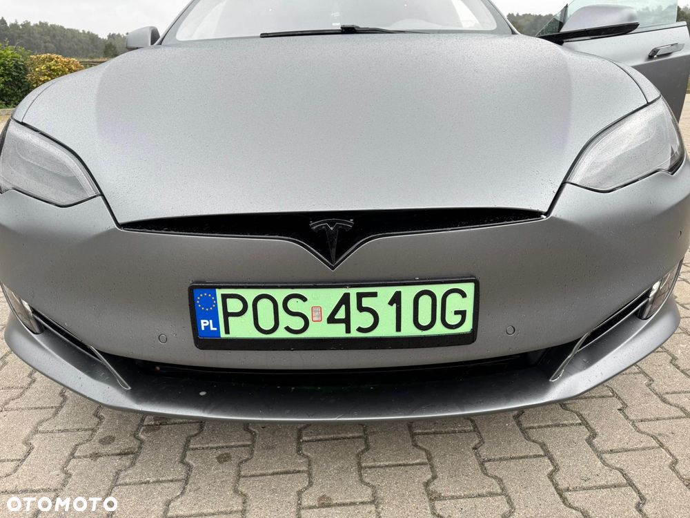 Tesla Model S - 13