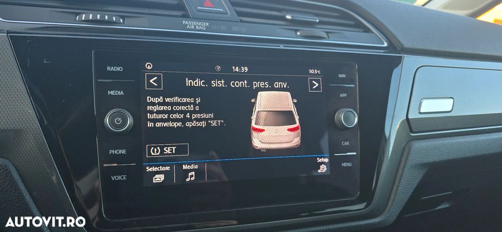 Volkswagen Touran - 18