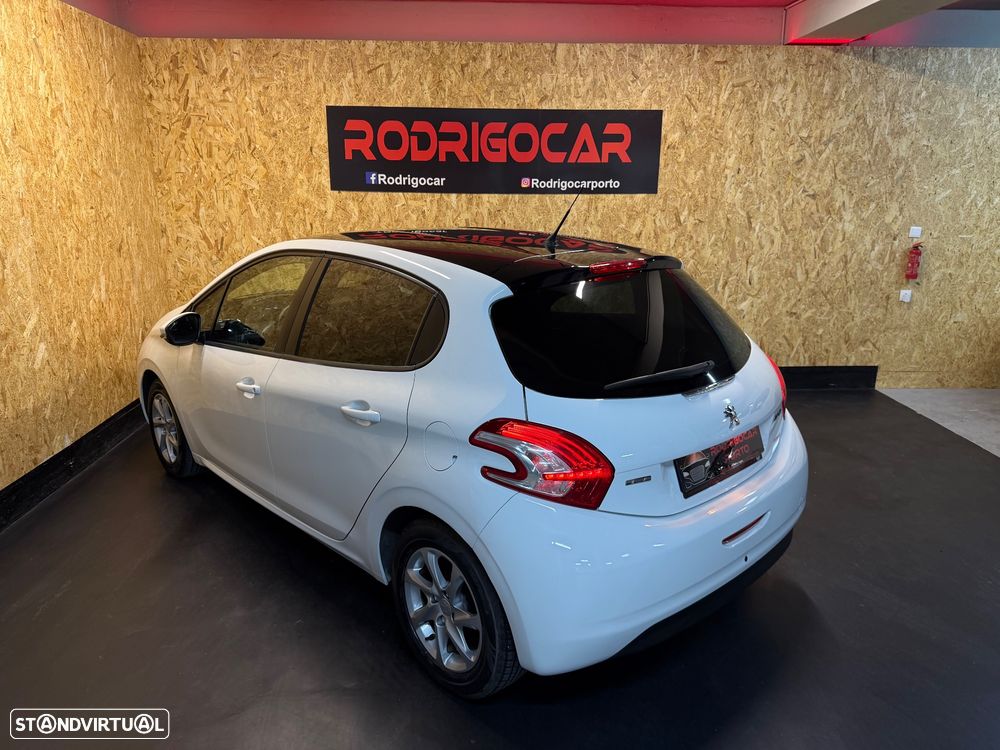 Peugeot 208 1.2 VTi Active - 4