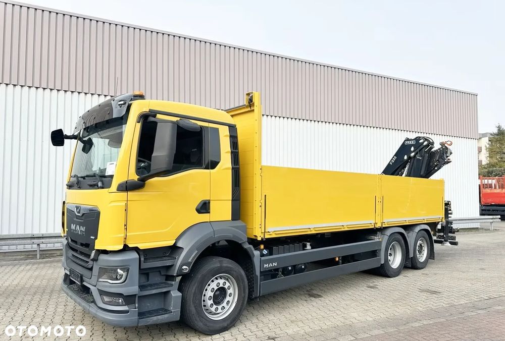 MAN TGS 26.430 6x2 OŚ SKRĘTNA HDS dzwig żuraw FASSI 235 SKŁĄDANY w ''Z'' -RADIO- 5i6 funkacja DODATKOWA,  Skrzynia 650x250cm jak NOWY!!! - 3