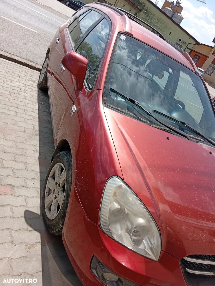 Dezmembrez  KIA CARENS 2008 2.0 CRDI 140 CP E4 - 2