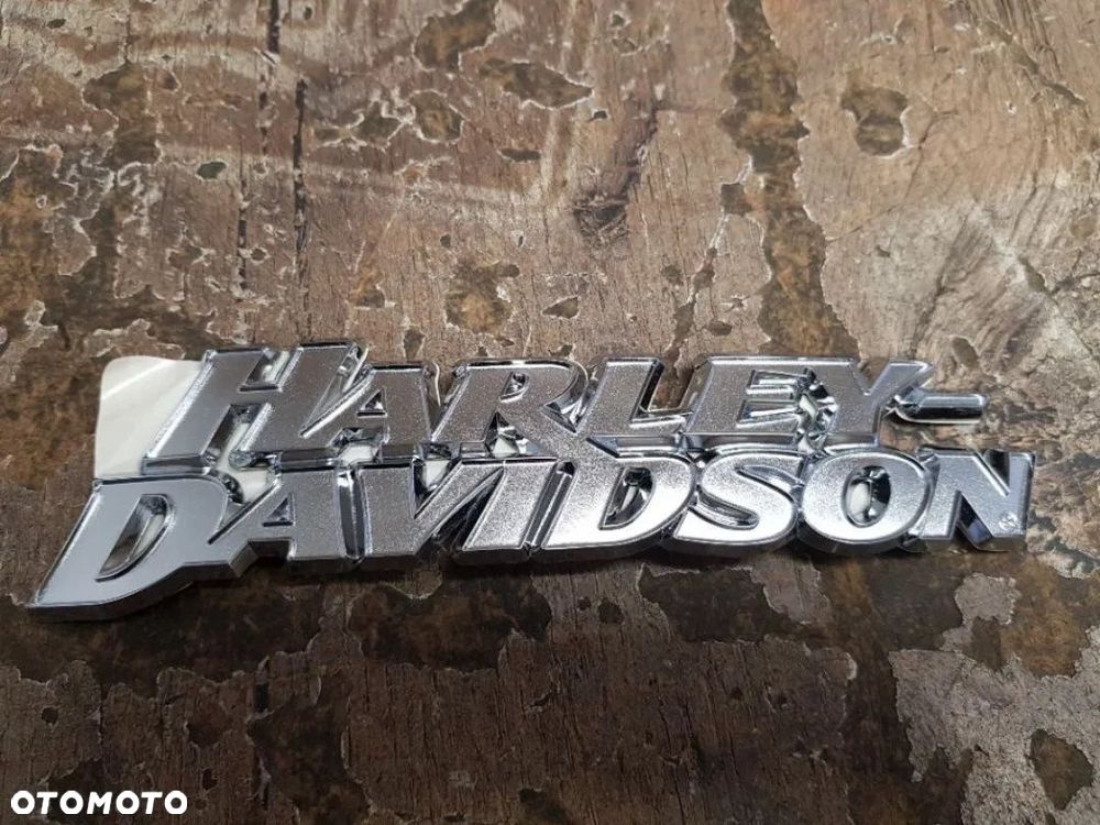Emblemat na atrapę zbiornika Harley Davidson V-Rod 62797-06 - 6