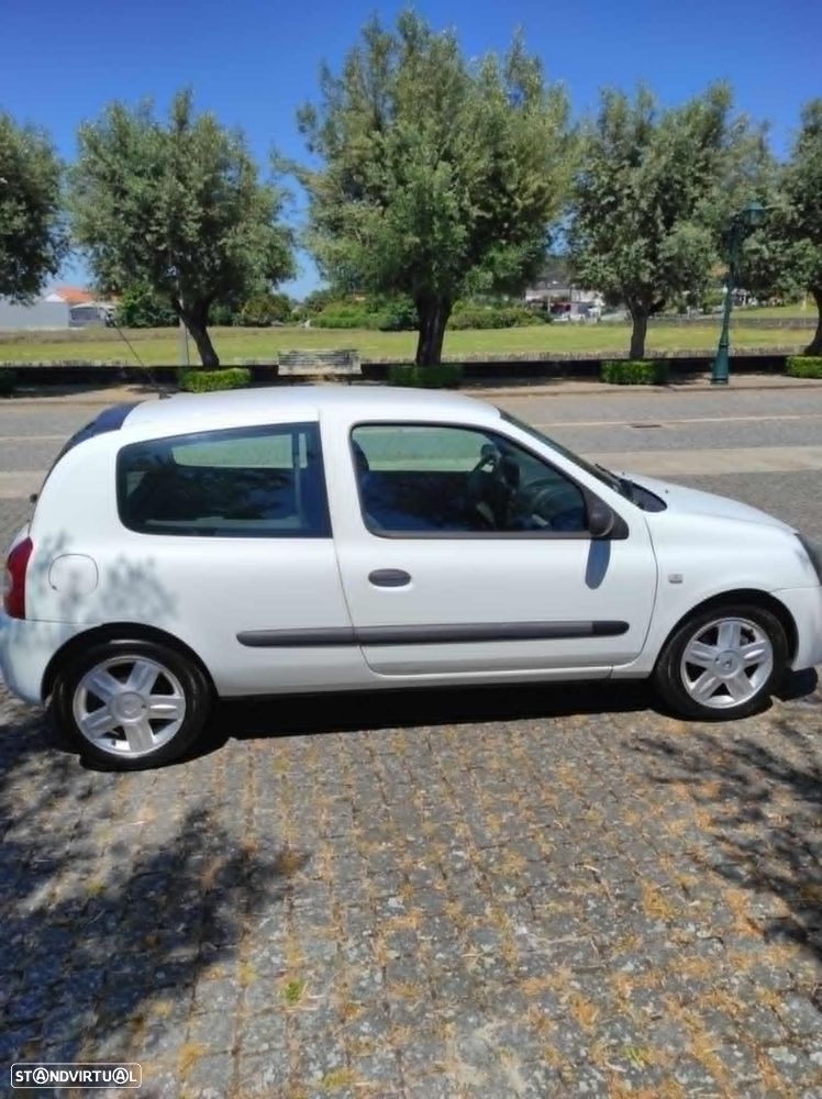 Renault Clio 1.5 dCi SE Storia - 9