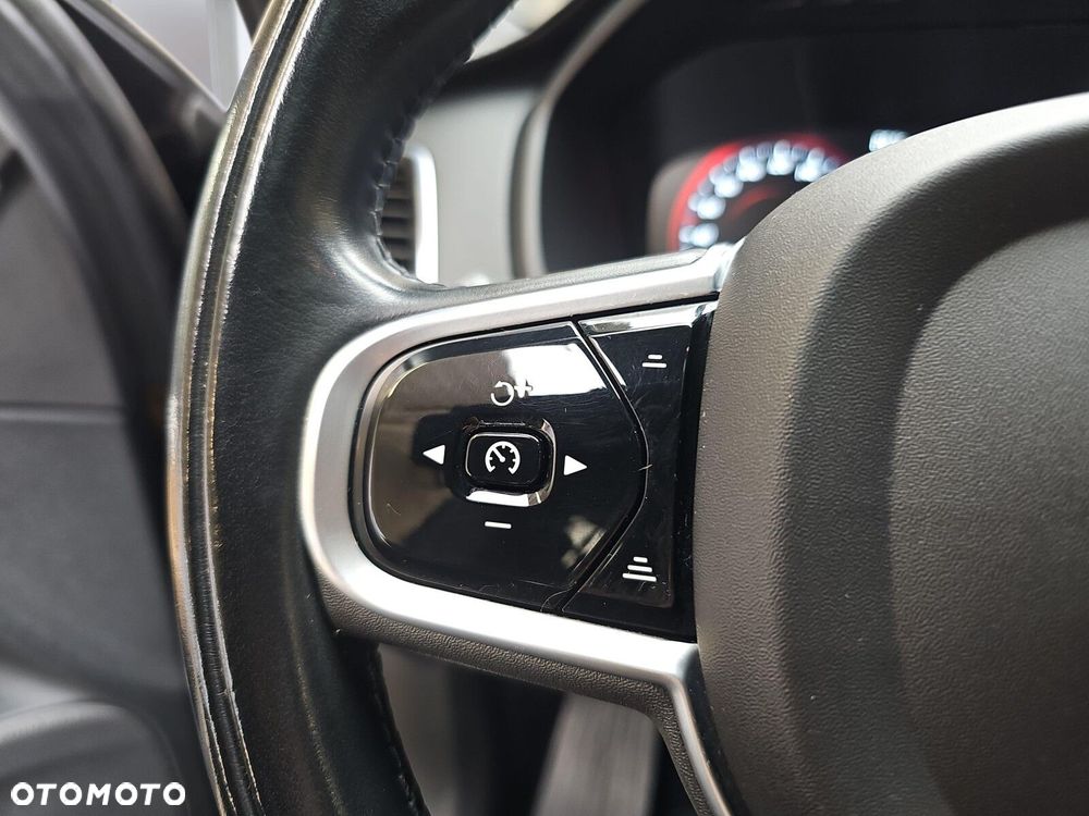 Volvo XC 90 - 15