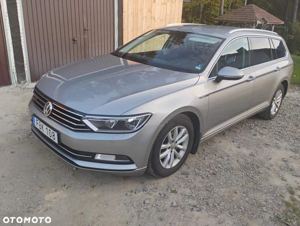 Volkswagen Passat - 16