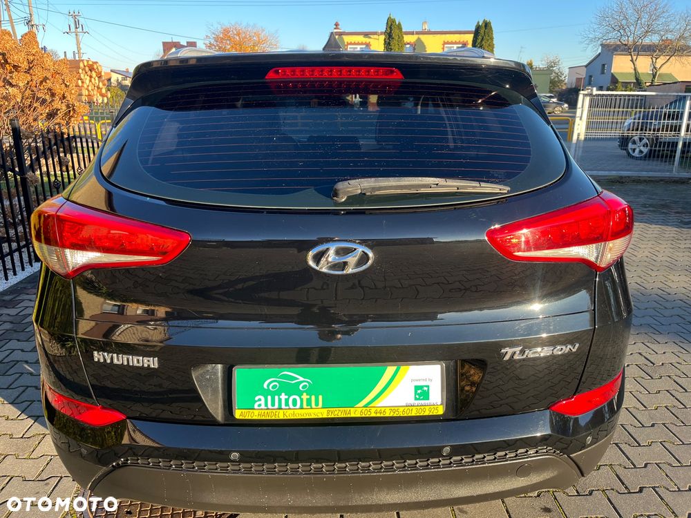 Hyundai Tucson blue 1.7 CRDi 2WD Intro Edition - 22