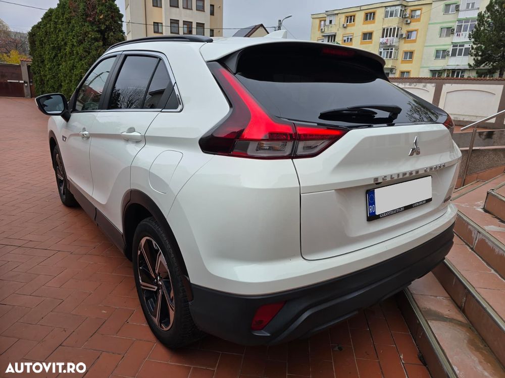 Mitsubishi Eclipse-Cross - 10