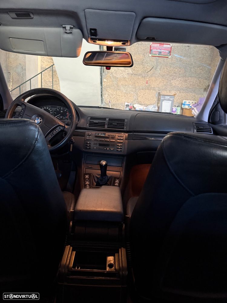 BMW 320 d Touring Séc.XXI - 4