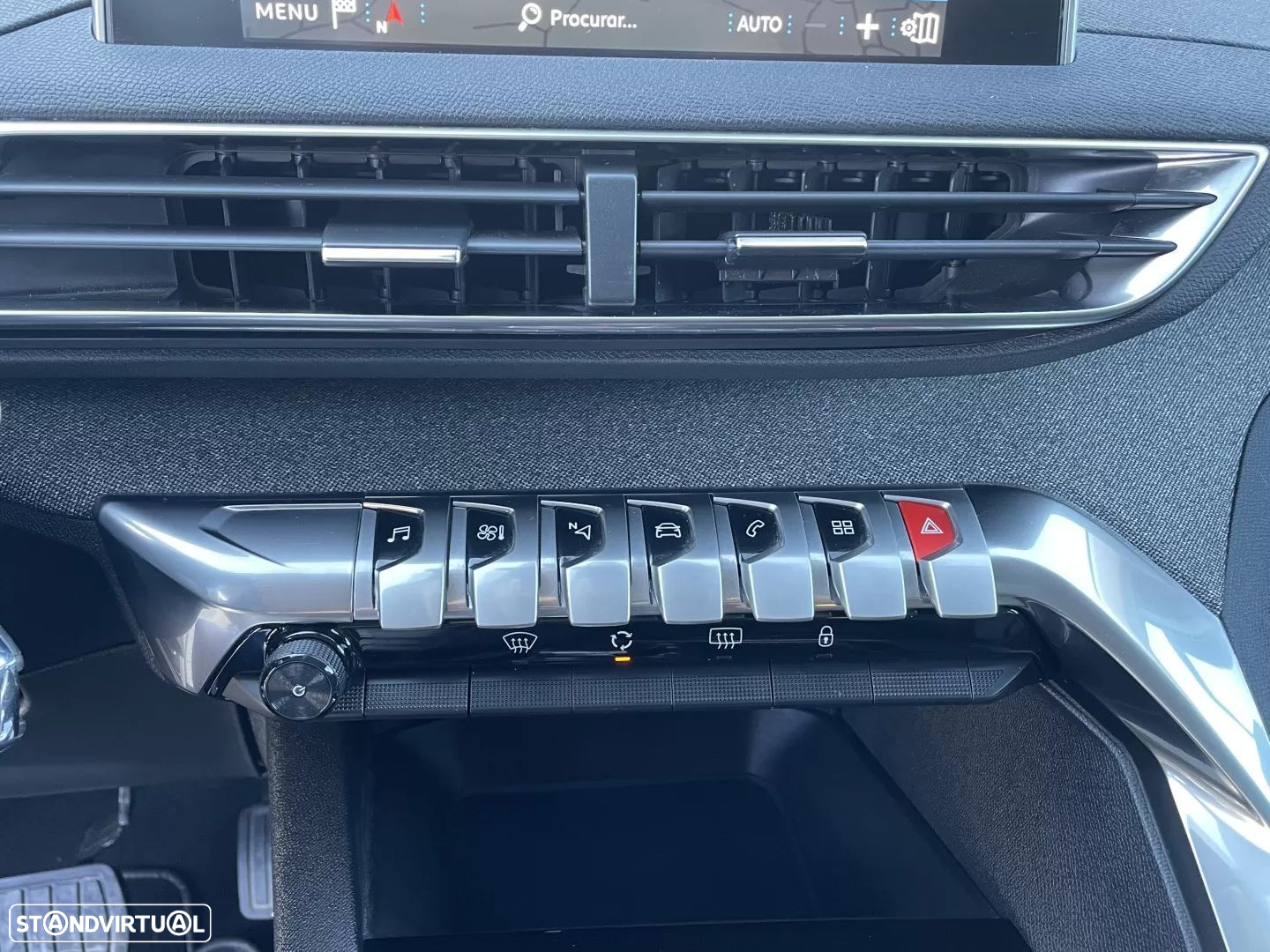 Peugeot 5008 1.2 PureTech Allure EAT8 - 23
