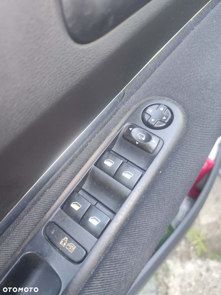 Peugeot 5008 2.0 HDi Premium - 18