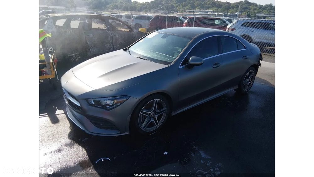 Mercedes-Benz CLA 250 4Matic 7G-DCT AMG Line - 3