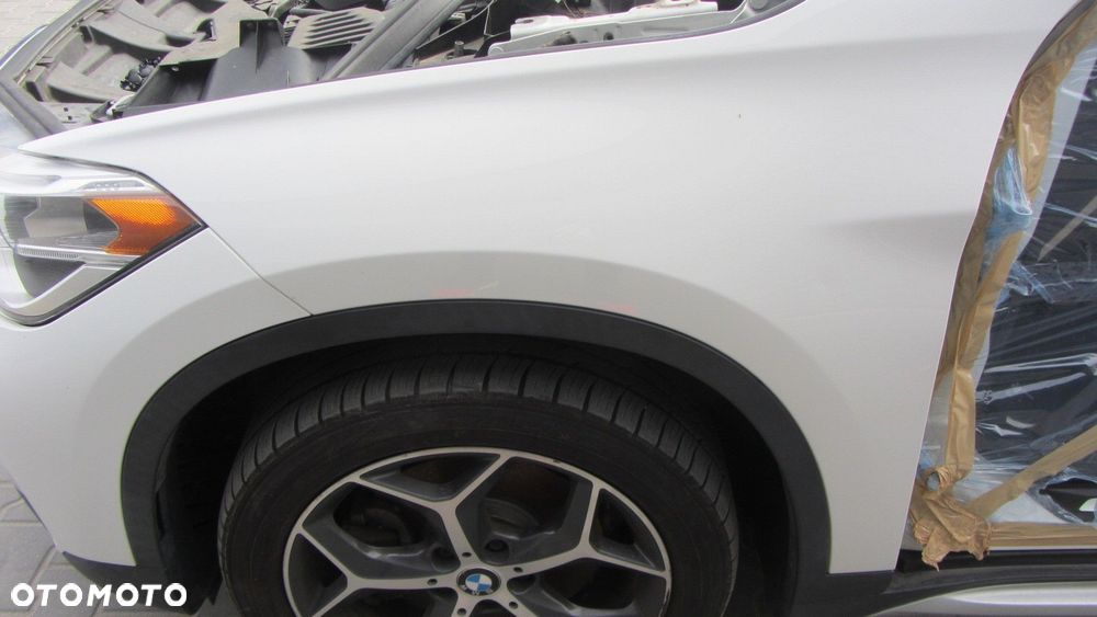 BMW X1 F48 A300 BIAŁY W KOLOR PRZEDNI LEWY BŁOTNIK PRZÓD LEWY ALPINWEISS - 1