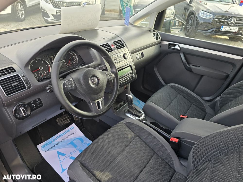 Volkswagen Touran 1.6 TDI DSG Comfortline - 8
