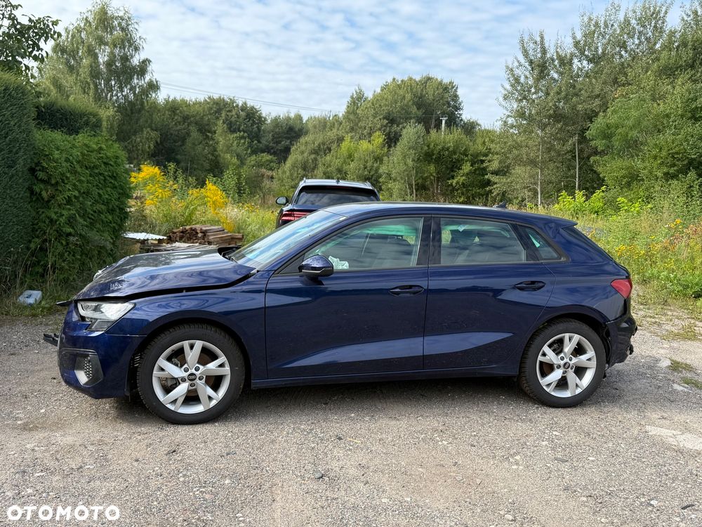 Audi A3 Sportback 30 TDI design - 4