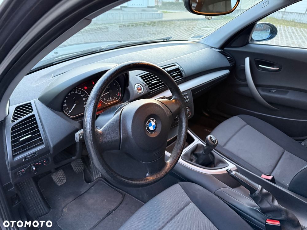 BMW Seria 1 - 16