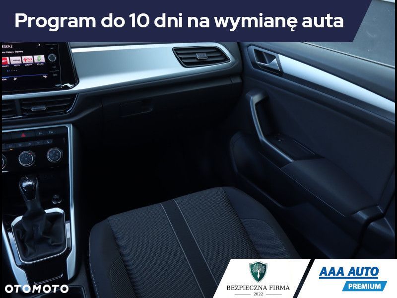 Volkswagen T-Roc - 9