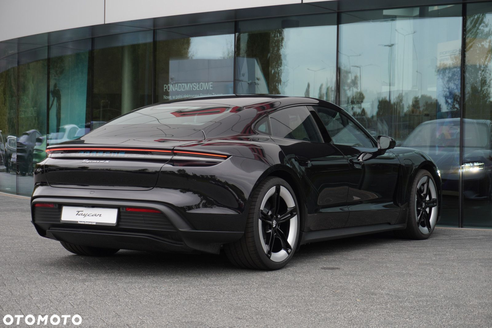 Porsche Taycan - 7