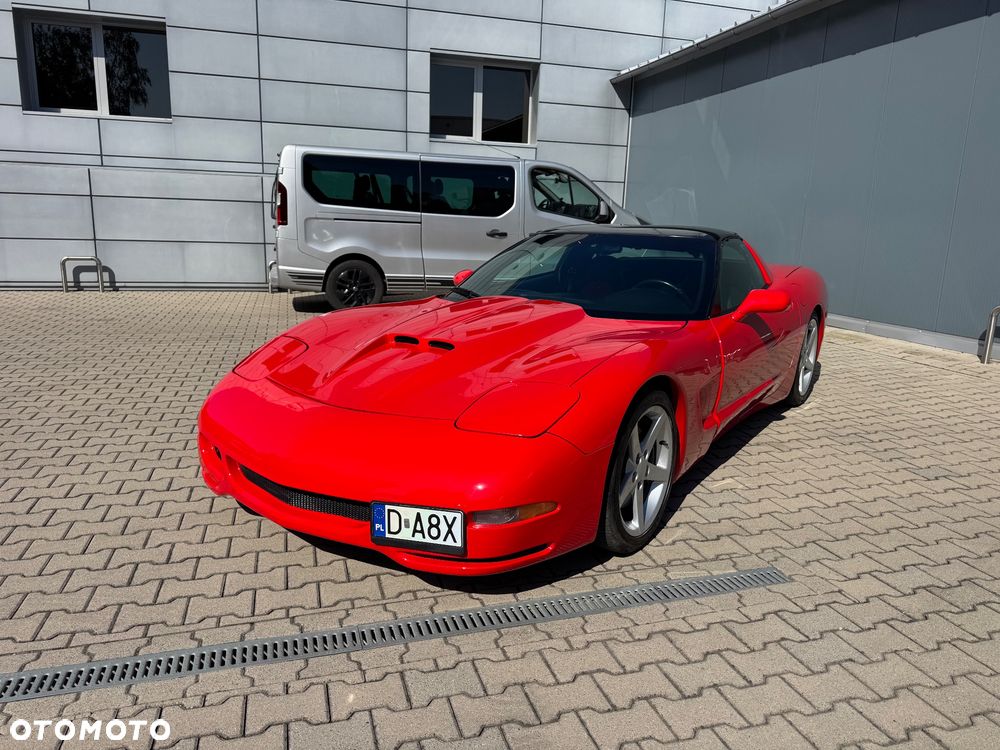 Chevrolet Corvette - 2