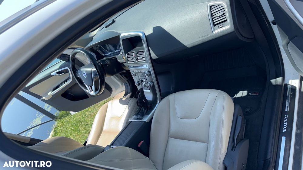 Volvo XC 60 D4 VEA Start-Stop Momentum - 7