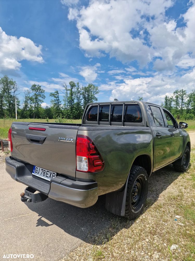 Toyota Hilux - 3