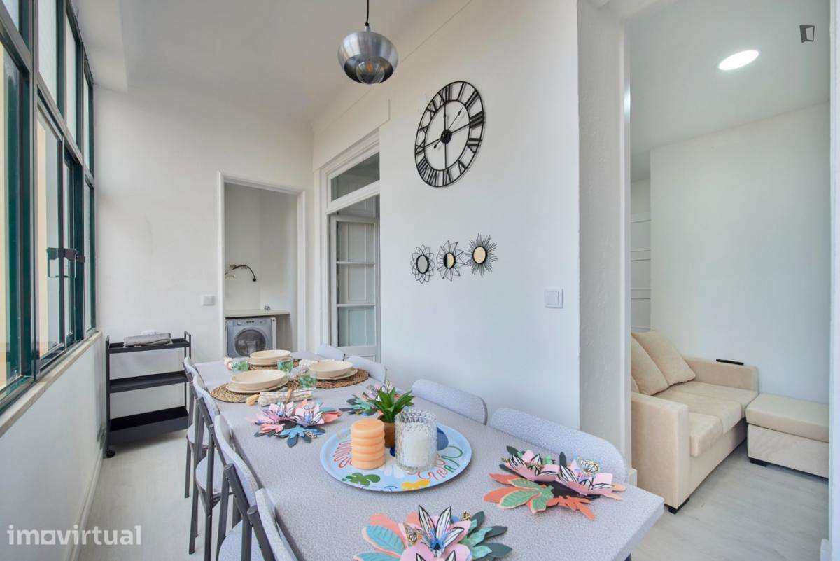 Quarto - localizado em Marquês de Pombal Lisbon - Grande imagem: 5/60