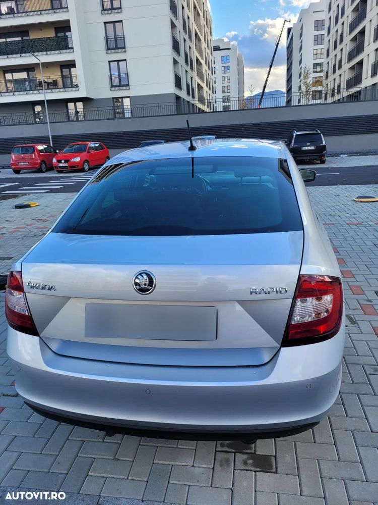 Skoda RAPID - 10