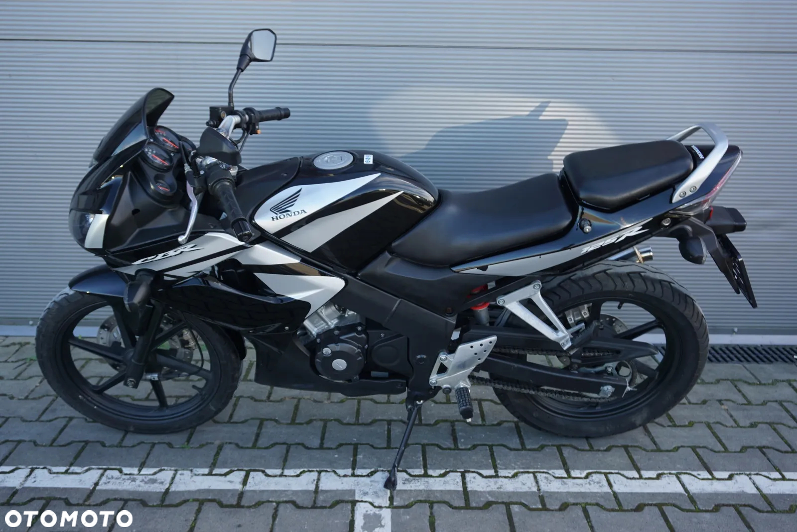 Honda CBR - 12