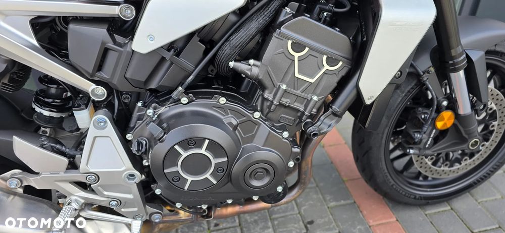 Honda CB - 14