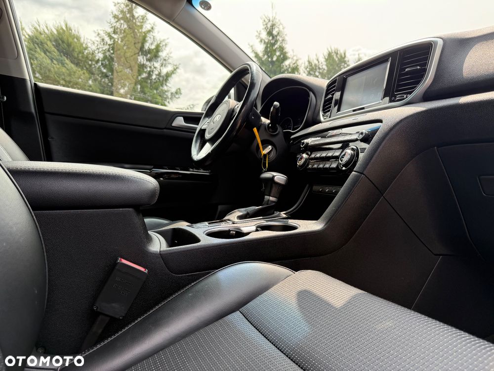 Kia Sportage 2.0 CRDI AWD Eco-Dynamics+ (48V M-H) SPIRIT - 13
