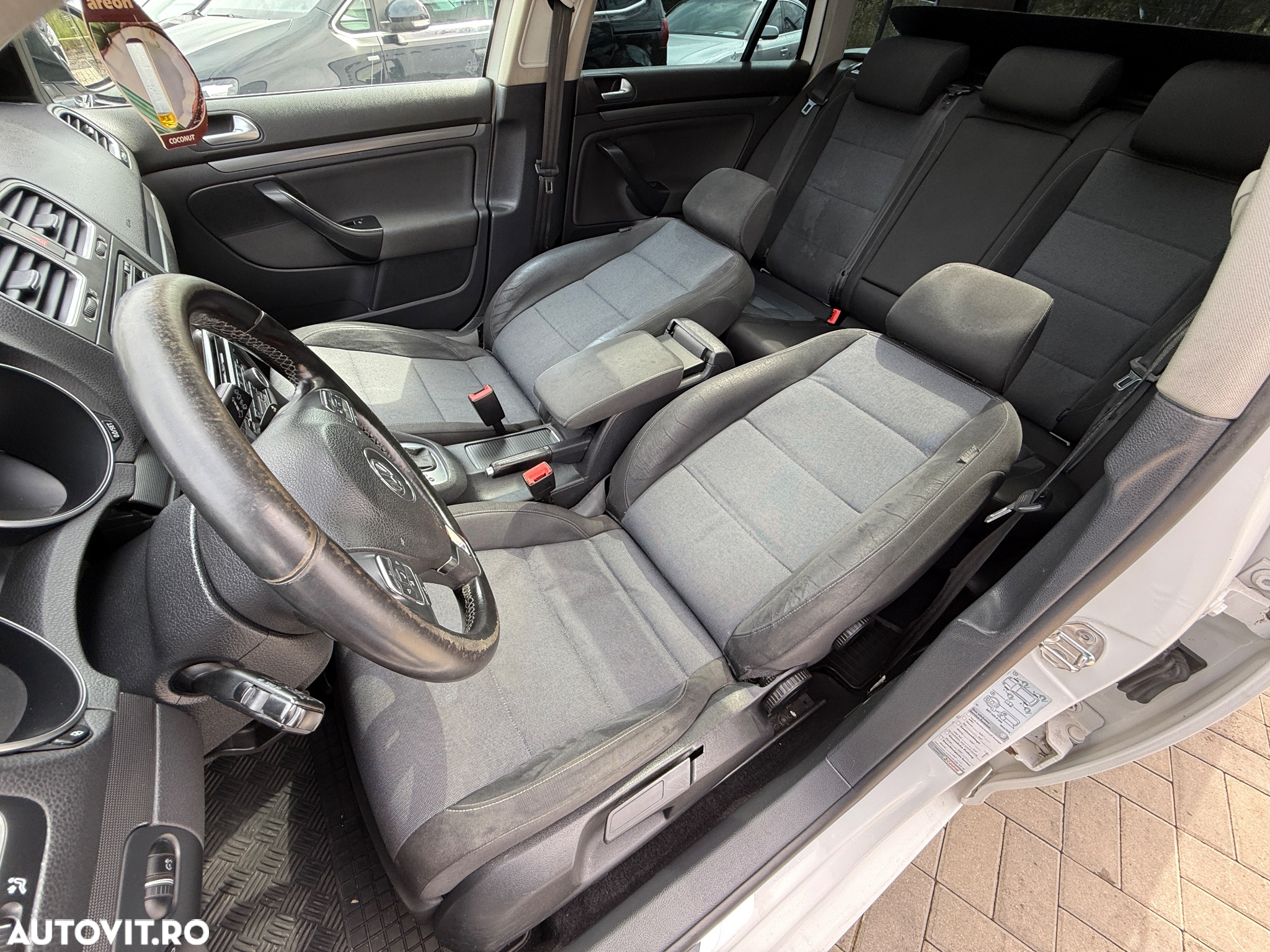 Volkswagen Golf 2.0 TDI Highline DSG - 21