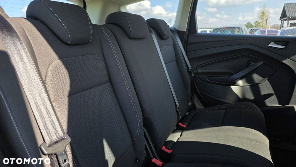 Ford Kuga - 18