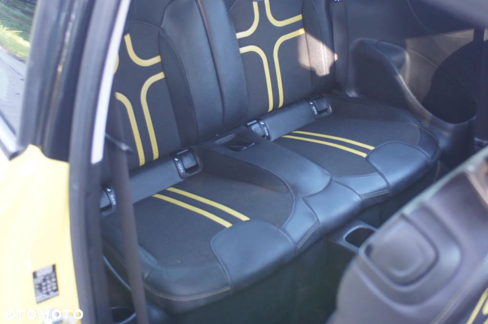Opel Adam 1.4 Black Jack S&S - 21