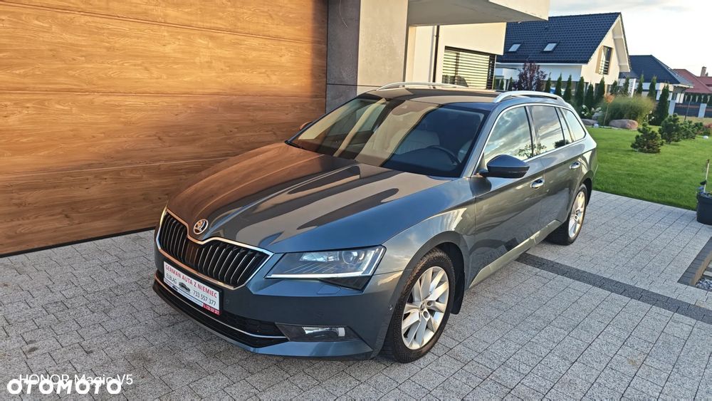 Skoda Superb 2.0 TDI DSG Premium Edition - 31