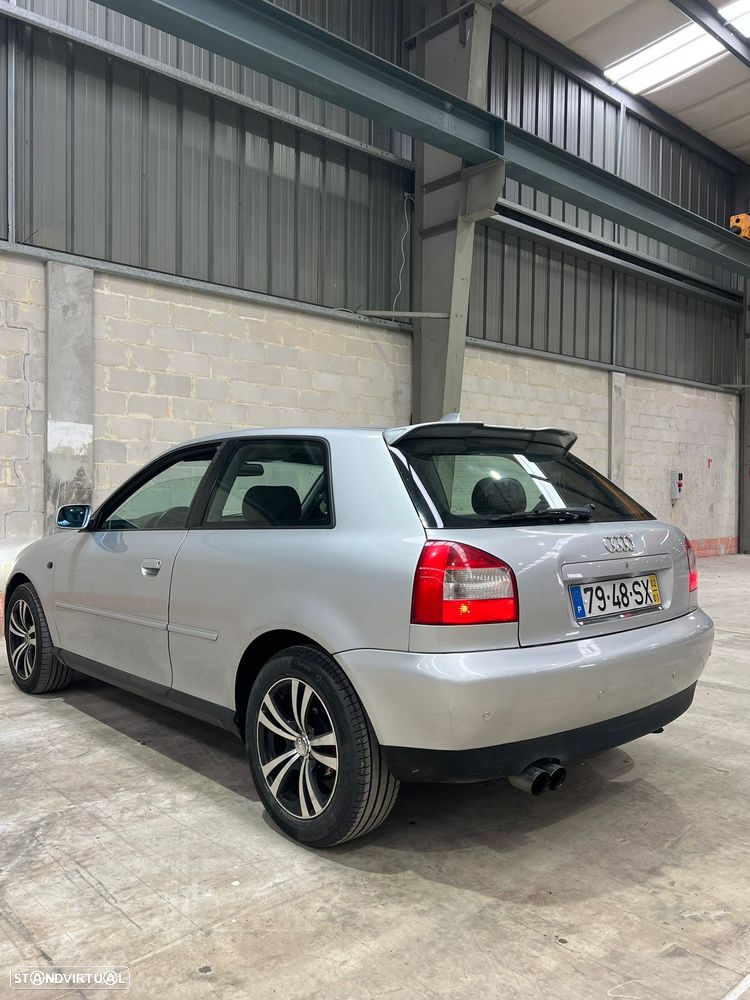 Audi A3 1.6 Ambiente - 4