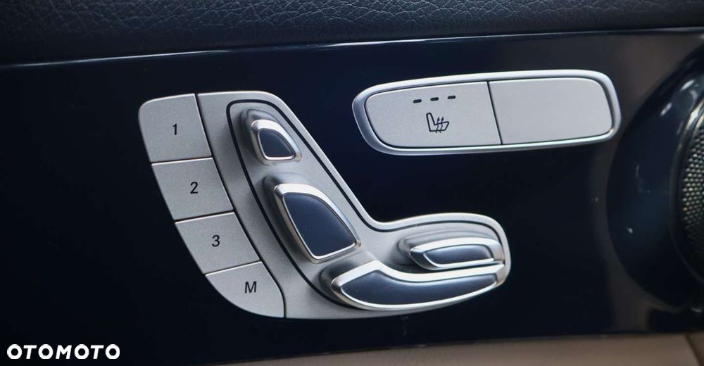 Mercedes-Benz GLC - 22