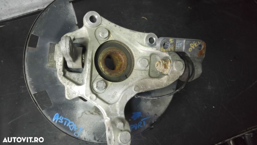 Fuzeta dreapta fata opel astra j sport 13248529rh - 1